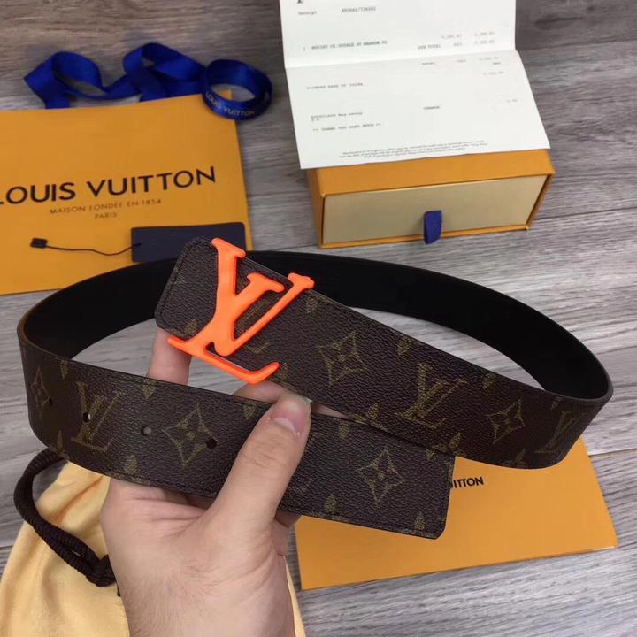 LOUIS VUITTON - LEATHER BELT