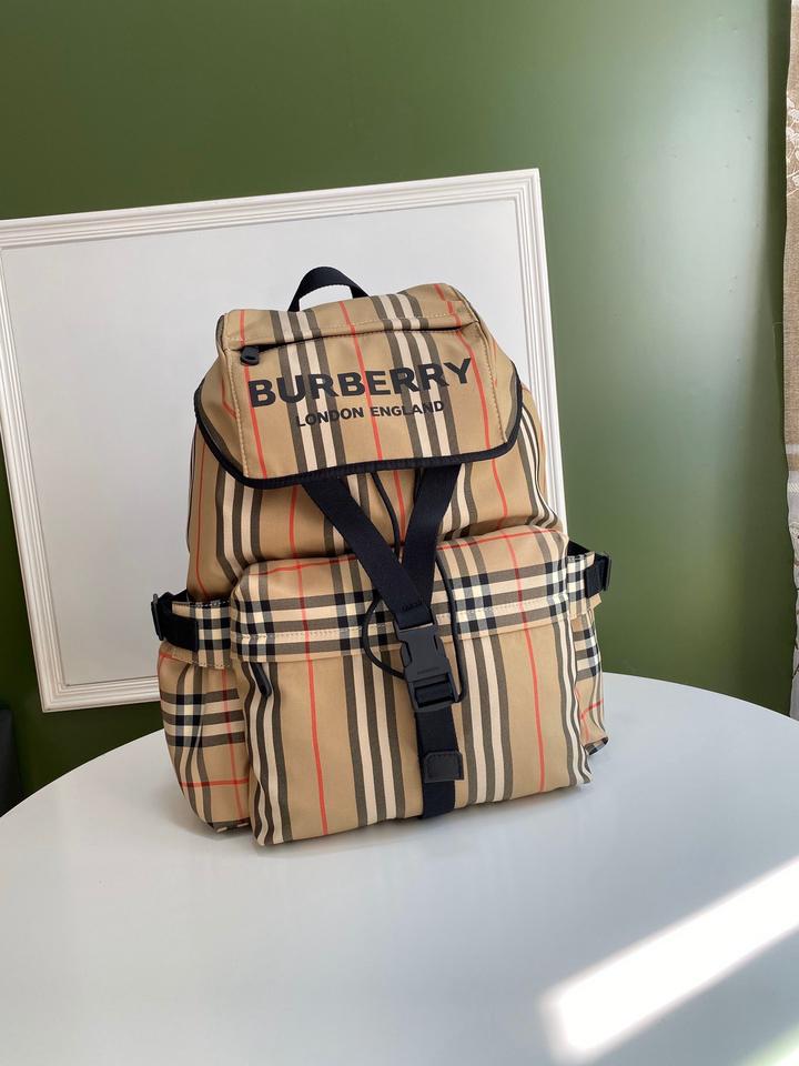 BURBERRY - BACKPACK